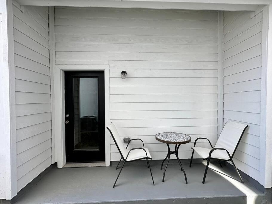 Modern Luxury 3 Bed 3 Bath With Workstation, 2 Car Garage! Сasa de vacaciones *